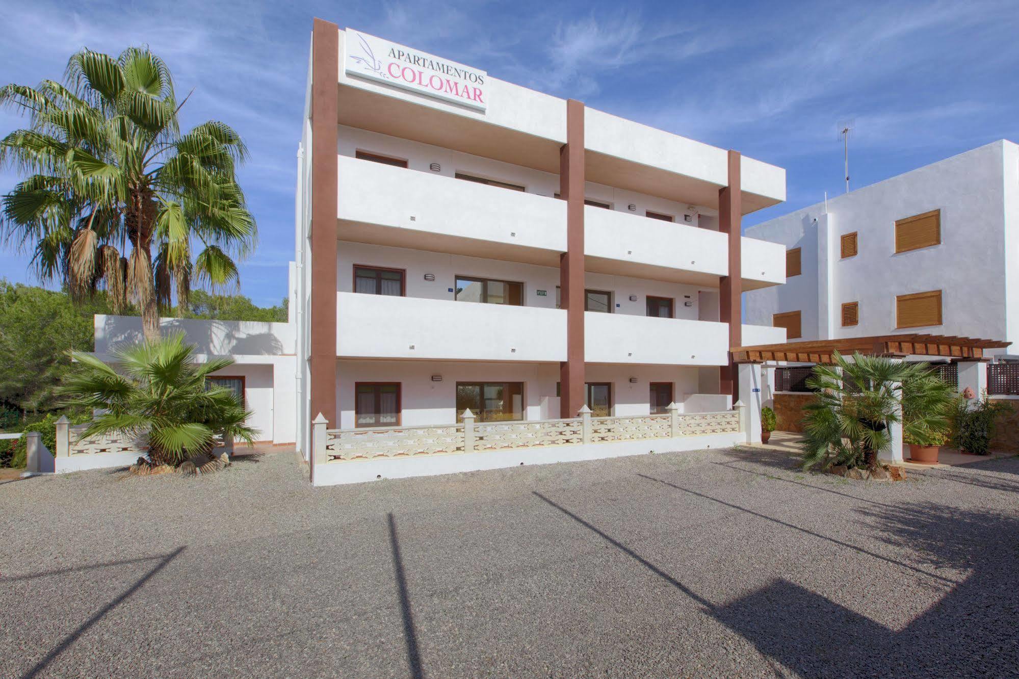 Apartamentos Colomar サンタ・エウラリア・デス・リウ エクステリア 写真