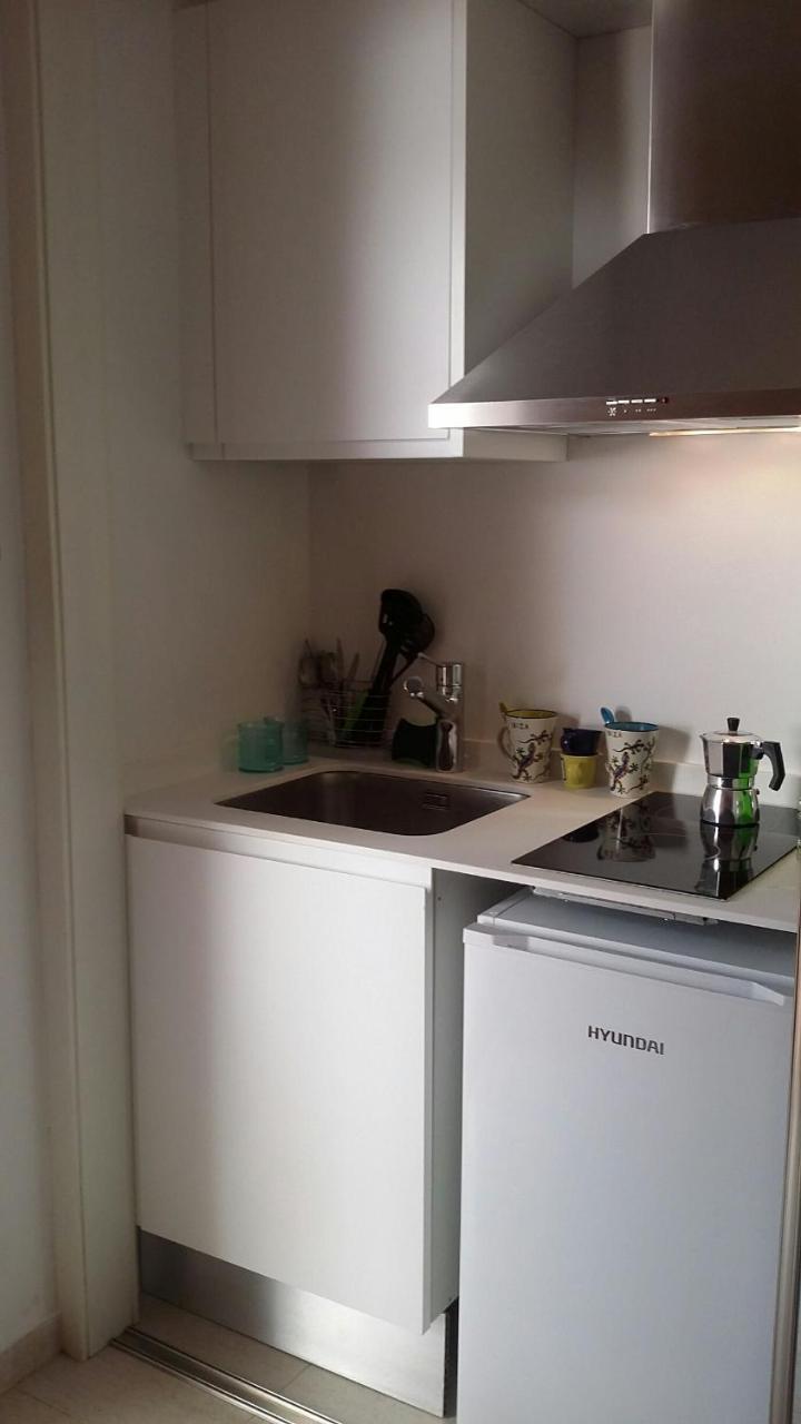 Apartamentos Colomar サンタ・エウラリア・デス・リウ 部屋 写真